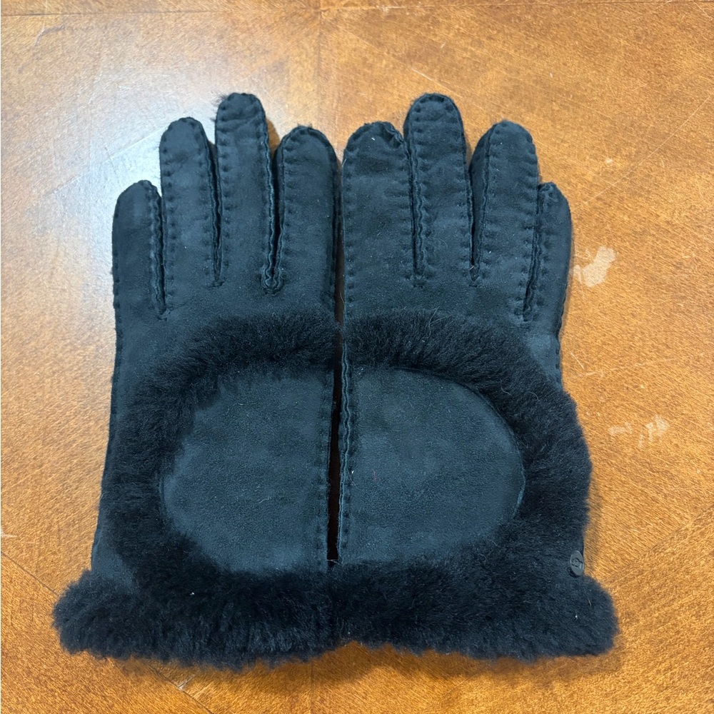 UGG Black Shearling Gloves